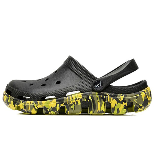 2020 New Summer Shoes Beach Sandals For Men Crocks Slipper Graffiti Clogs Men Shoes Sandles EVA Garden Shoes sandalias hombre